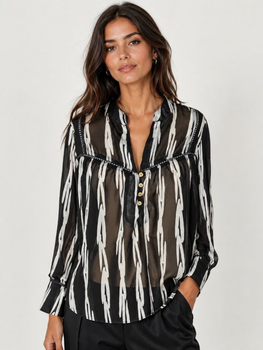 Buckhead Betties Black and White Blouse